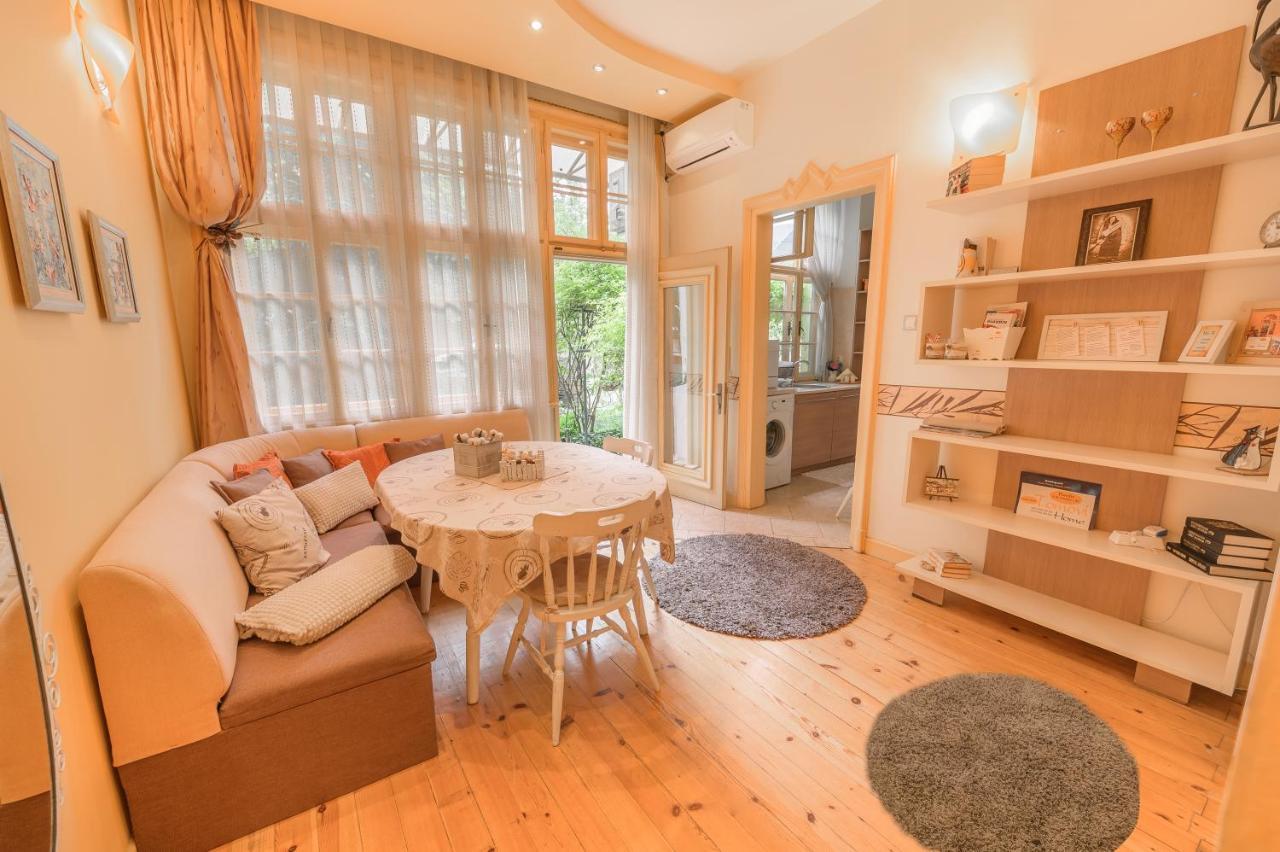 Tomovi Home - Three Bedrooms City Center Plovdiv Bagian luar foto