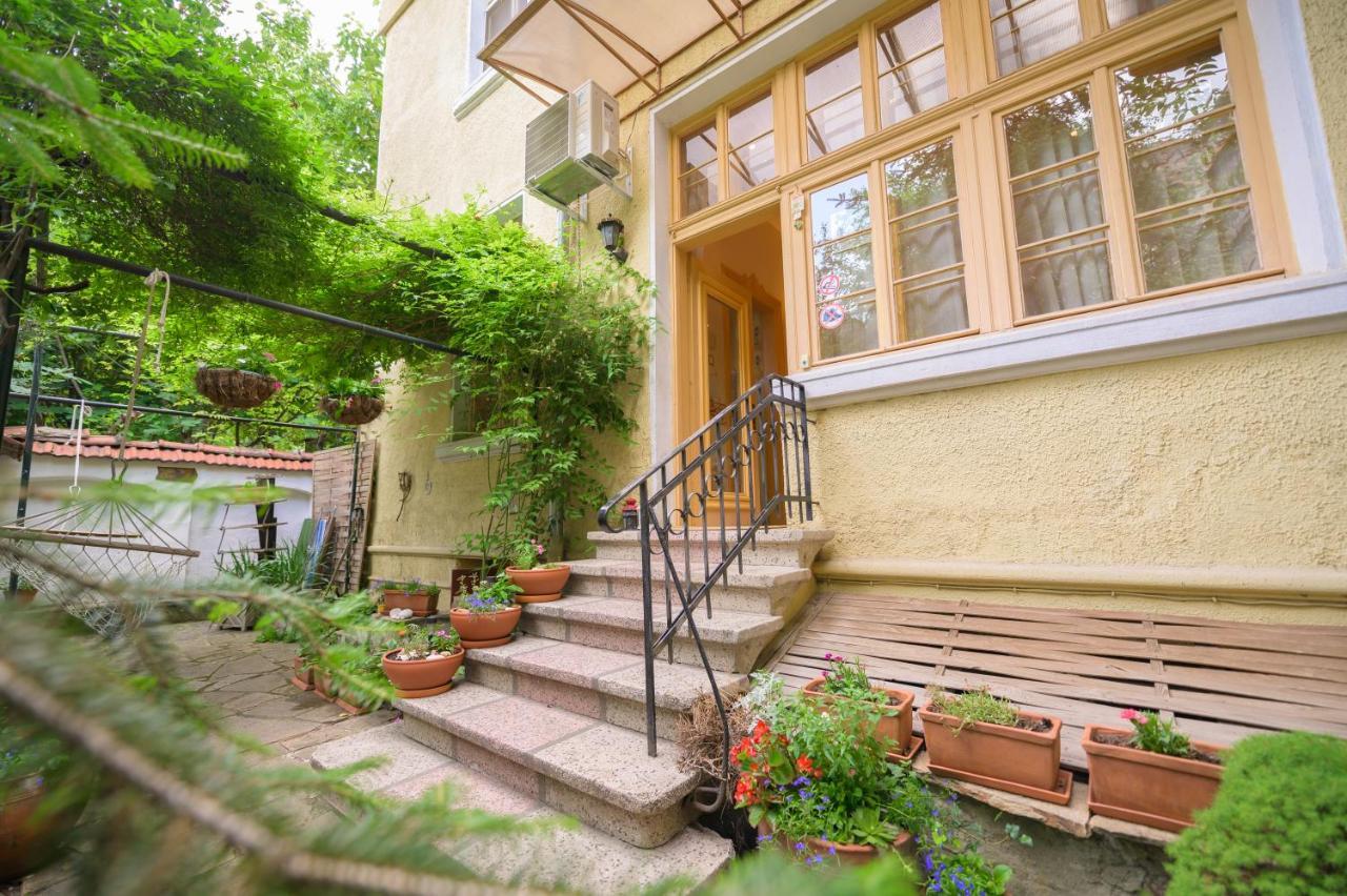 Tomovi Home - Three Bedrooms City Center Plovdiv Bagian luar foto