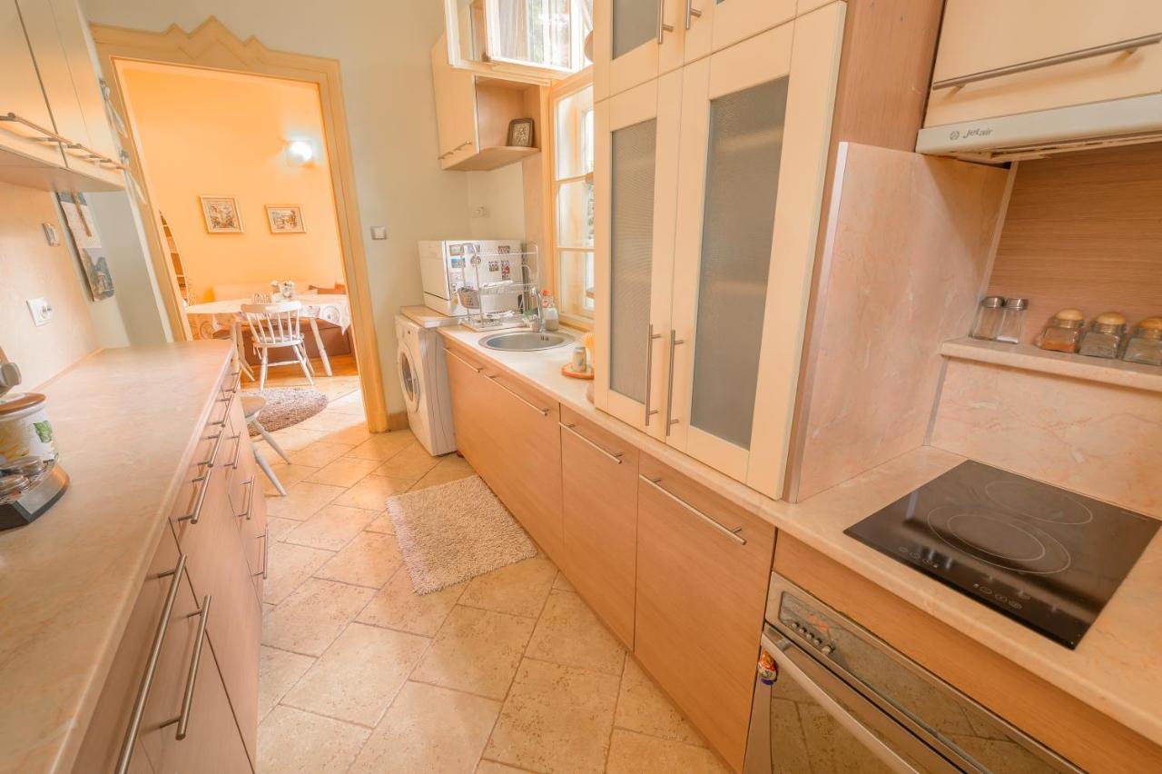 Tomovi Home - Three Bedrooms City Center Plovdiv Bagian luar foto