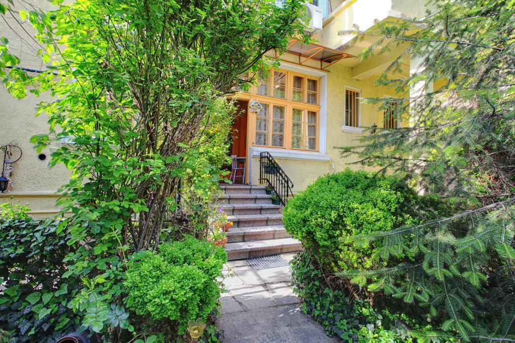 Tomovi Home - Three Bedrooms City Center Plovdiv Bagian luar foto